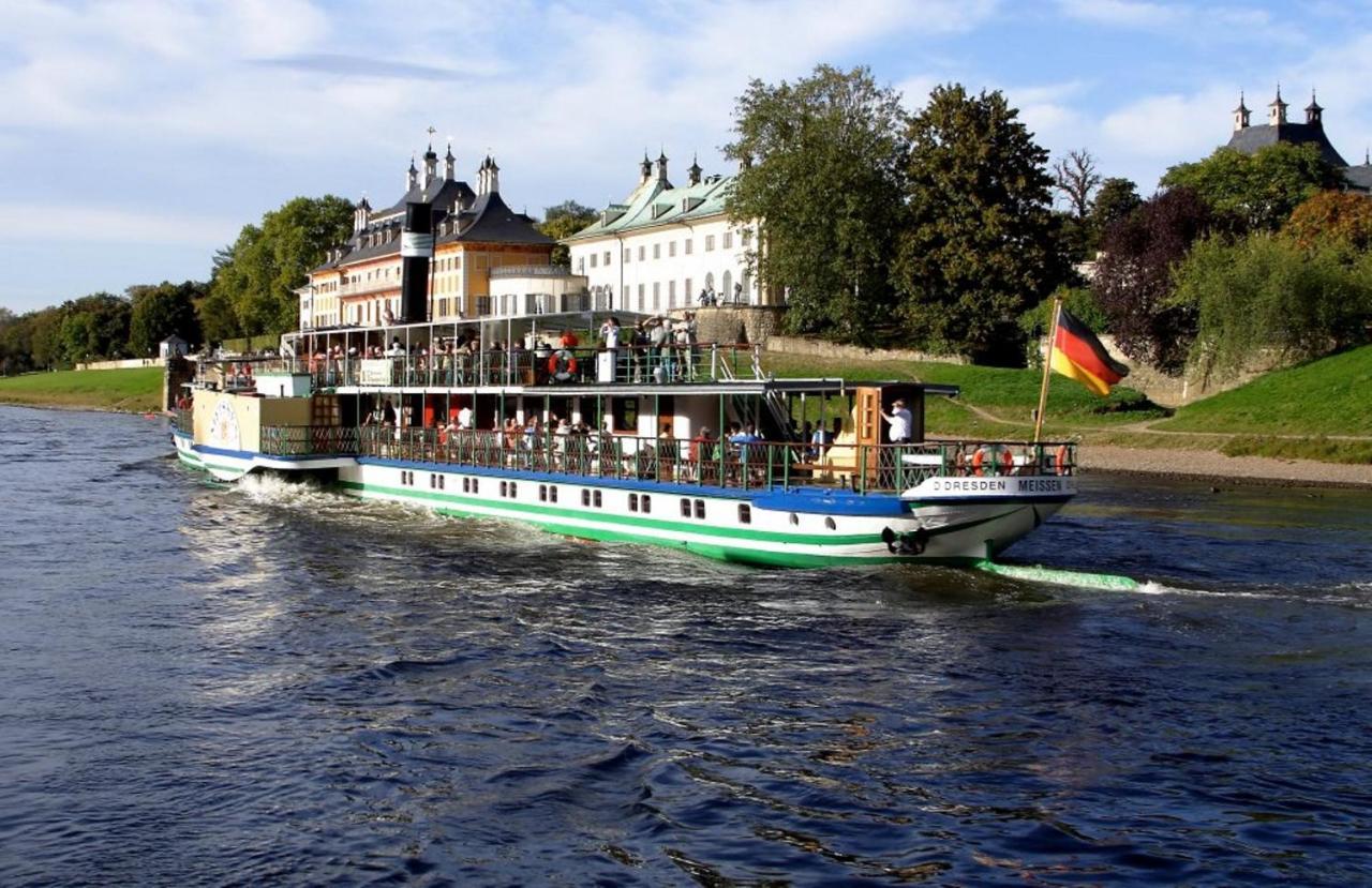 Restaurant Und Pension Zur Puppenstube Stolpen Exterior foto